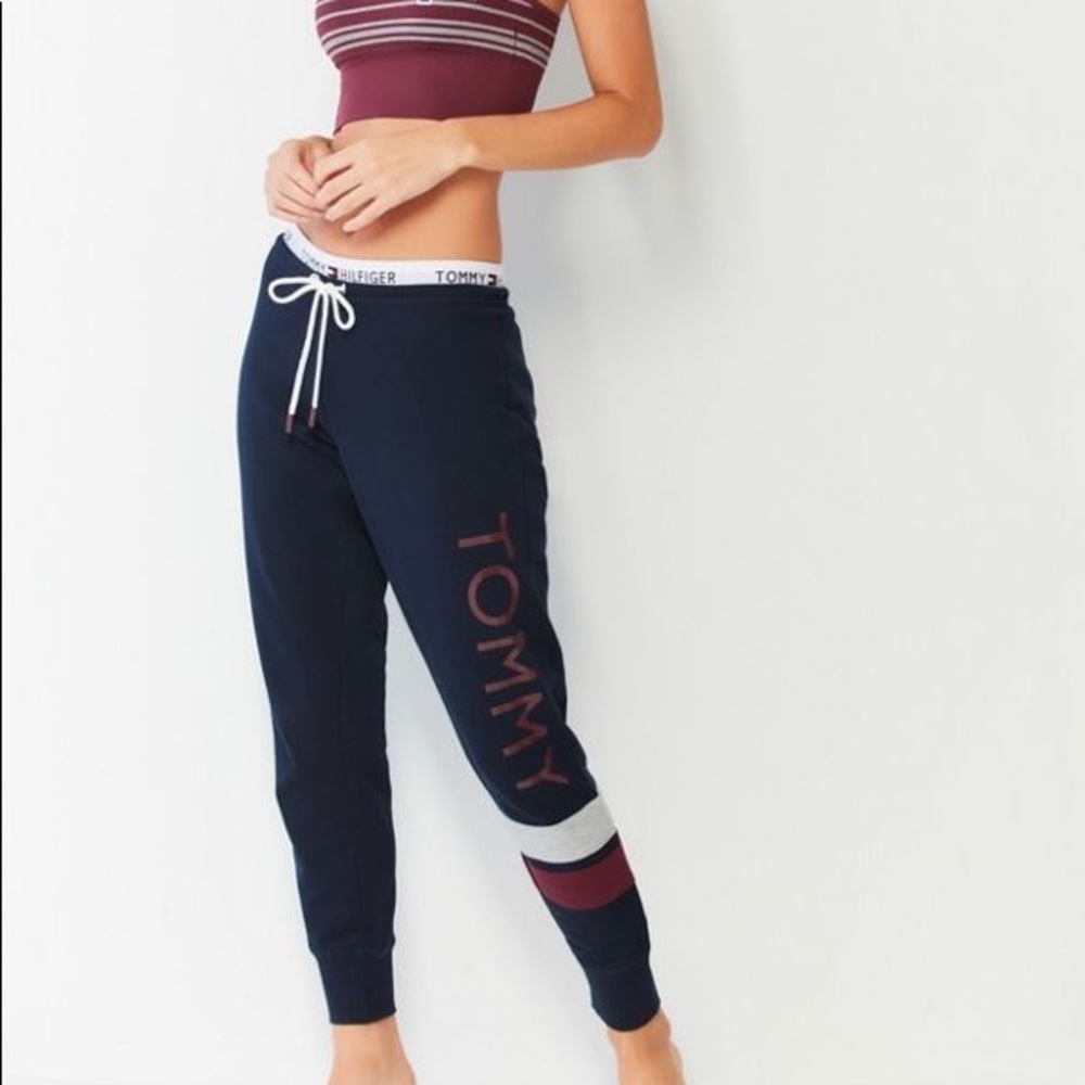 Tommy Hilfiger joggers